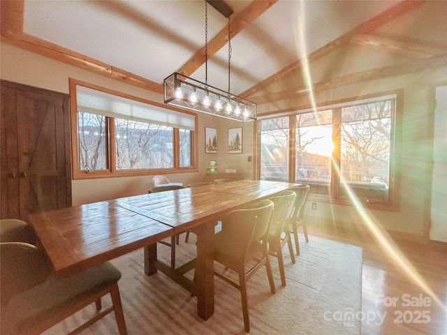 114 Spruce Hollow Road, Beech Mountain, NC 28604