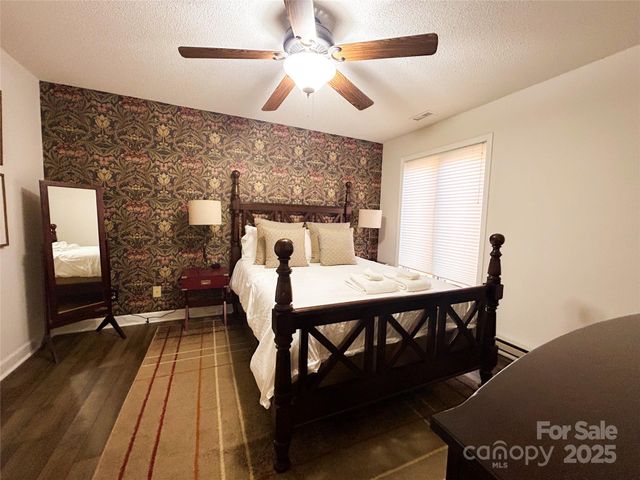 114 Spruce Hollow Road, Beech Mountain, NC 28604