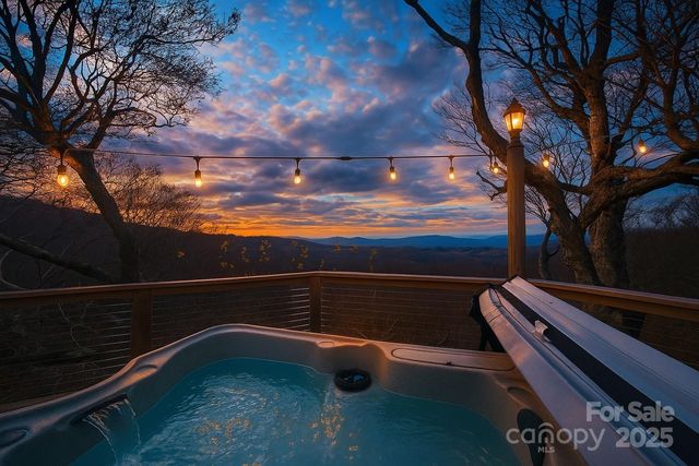 114 Spruce Hollow Road, Beech Mountain, NC 28604