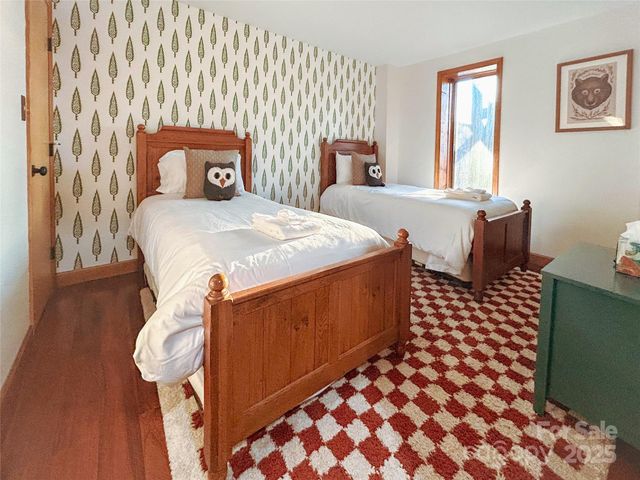 114 Spruce Hollow Road, Beech Mountain, NC 28604