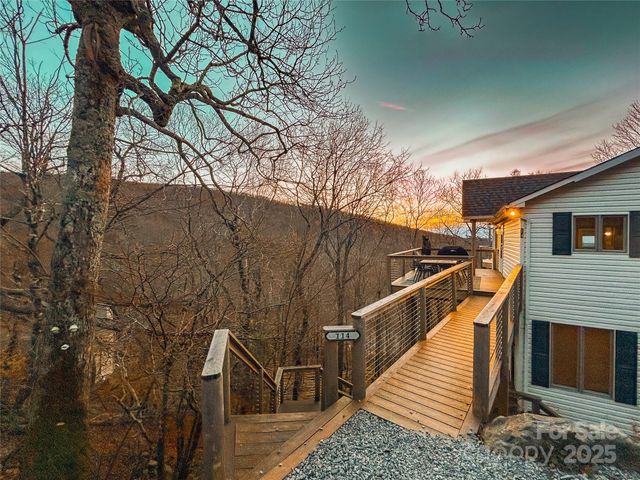 114 Spruce Hollow Road, Beech Mountain, NC 28604