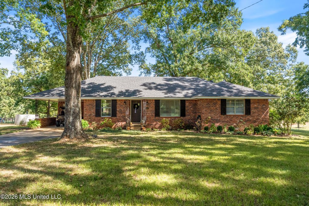 3407 Yellow Dog Road, Senatobia, MS 38668 — exterior