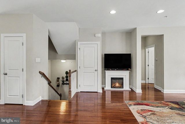 100 ARLINGTON LN, Telford, PA 18969