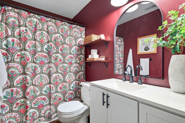 5316 Trestlewood Lane, Raleigh, NC 27610