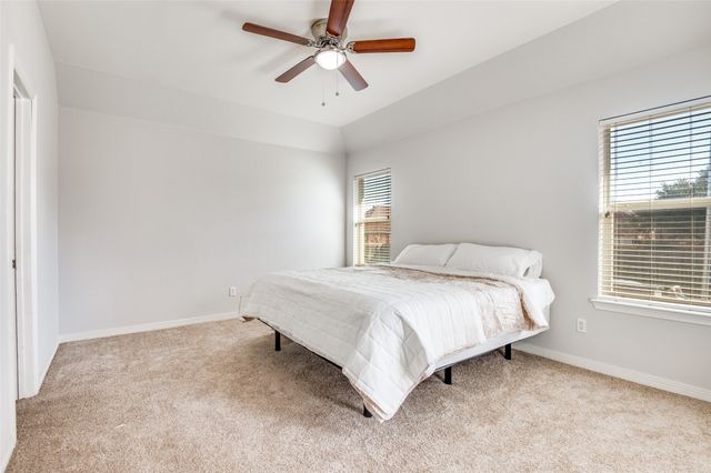 5826 Cynthia Drive, Midlothian, TX 76065