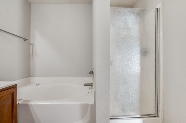 5826 Cynthia Drive, Midlothian, TX 76065