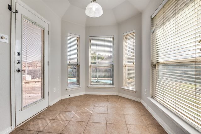 5826 Cynthia Drive, Midlothian, TX 76065