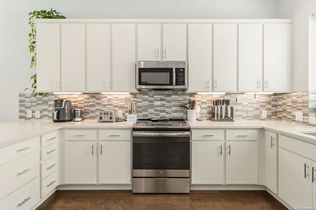 303 W Cypress Unit 101, San Antonio, TX 78212