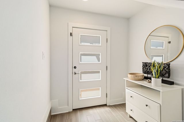 303 W Cypress Unit 101, San Antonio, TX 78212