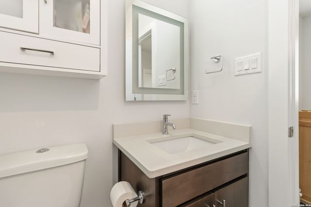 303 W Cypress Unit 101, San Antonio, TX 78212