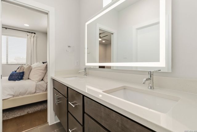 303 W Cypress Unit 101, San Antonio, TX 78212