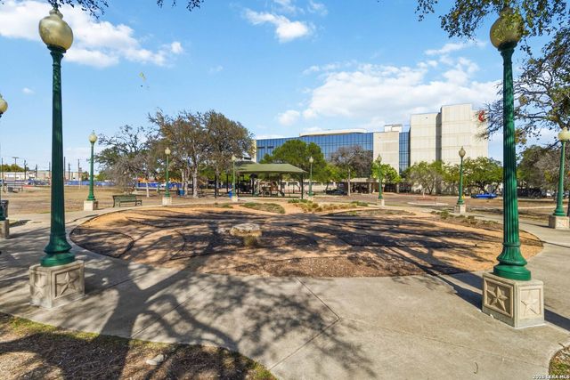 303 W Cypress Unit 101, San Antonio, TX 78212