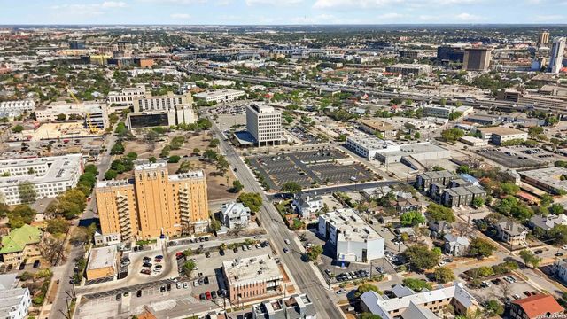 303 W Cypress Unit 101, San Antonio, TX 78212