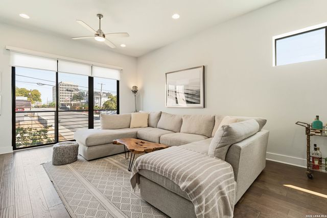 303 W Cypress Unit 101, San Antonio, TX 78212