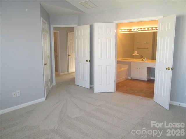 8807 Ormeau Drive, Charlotte, NC 28277