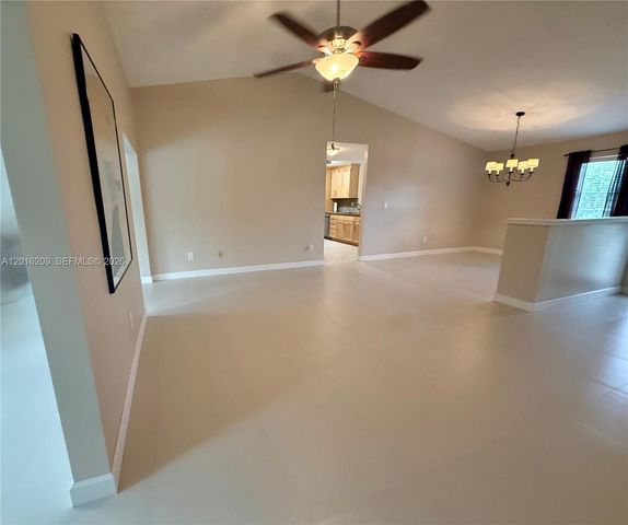 15212 SW 148th Ct, Miami, FL 33187