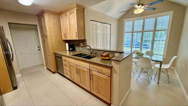 15212 SW 148th Ct, Miami, FL 33187
