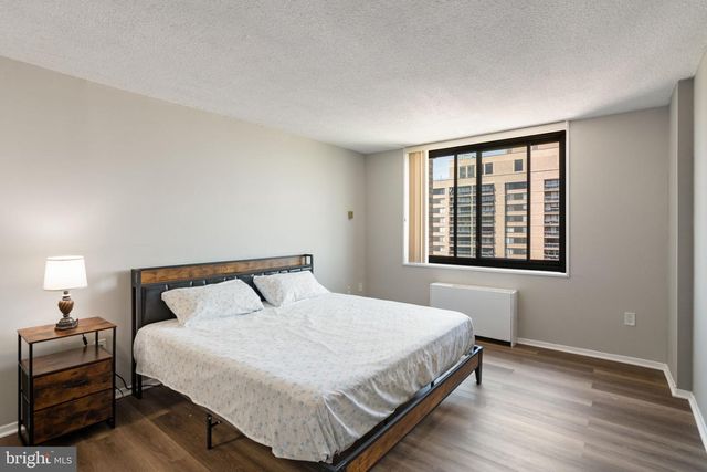 3705 S GEORGE MASON DR #2202S, Falls Church, VA 22041