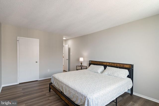 3705 S GEORGE MASON DR #2202S, Falls Church, VA 22041