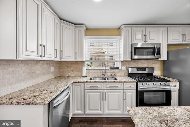 1 BOSWELL RD, Marlton, NJ 08053