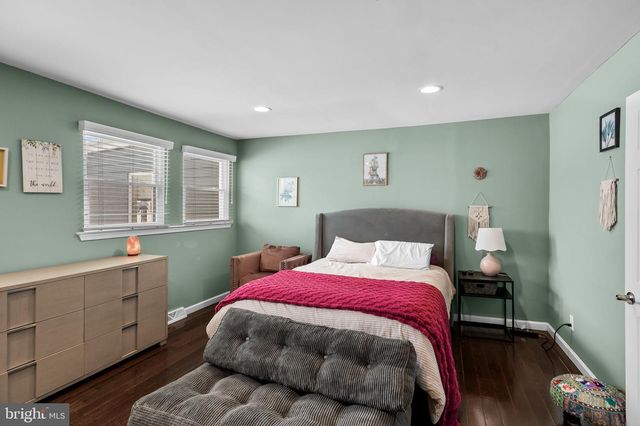 1 BOSWELL RD, Marlton, NJ 08053