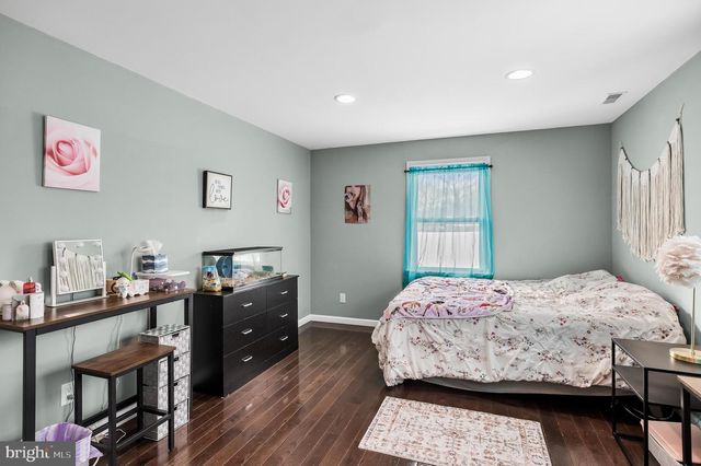 1 BOSWELL RD, Marlton, NJ 08053