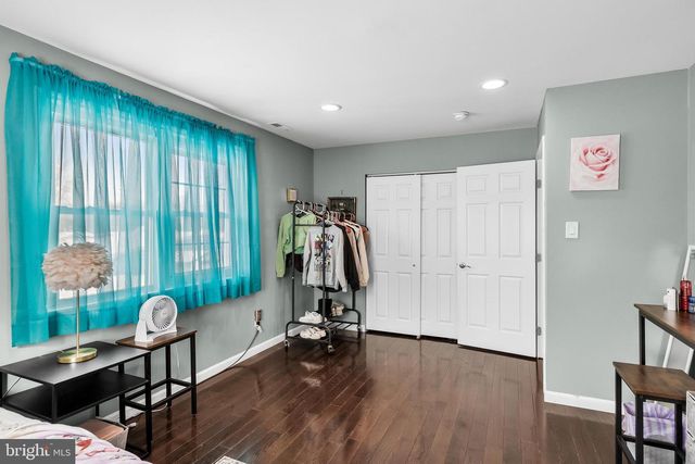 1 BOSWELL RD, Marlton, NJ 08053