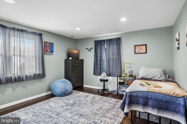 1 BOSWELL RD, Marlton, NJ 08053