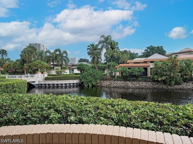 6710 Pelican Bay BLVD 412, Naples, FL 34108