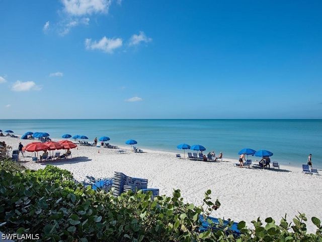 6710 Pelican Bay BLVD 412, Naples, FL 34108