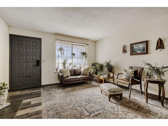 6414 Village Ln, Colorado Springs, CO 80918