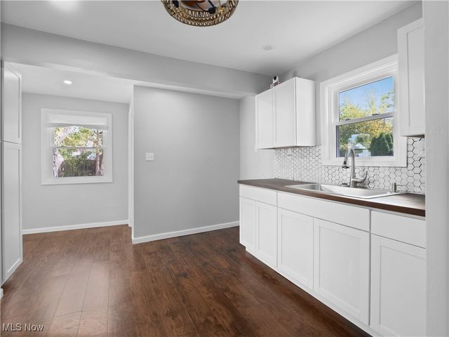 5231 Philip Avenue, Maple Heights, OH 44137