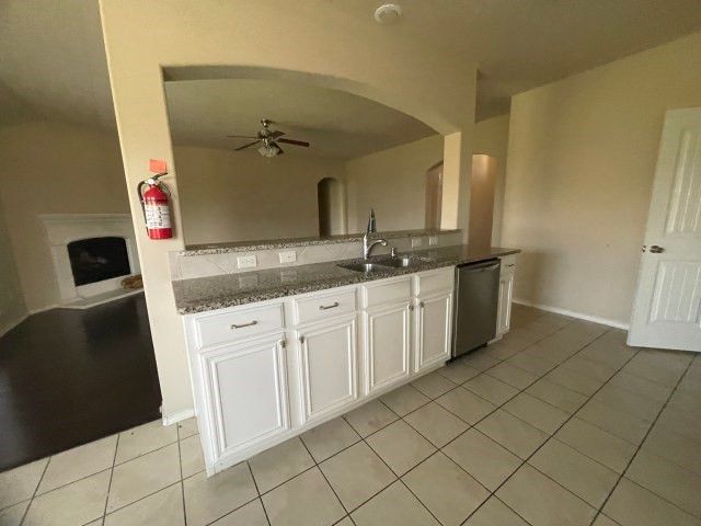 2184 Liriope Lane, Waxahachie, TX 75165