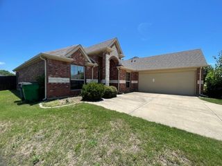 2184 Liriope Lane, Waxahachie, TX 75165