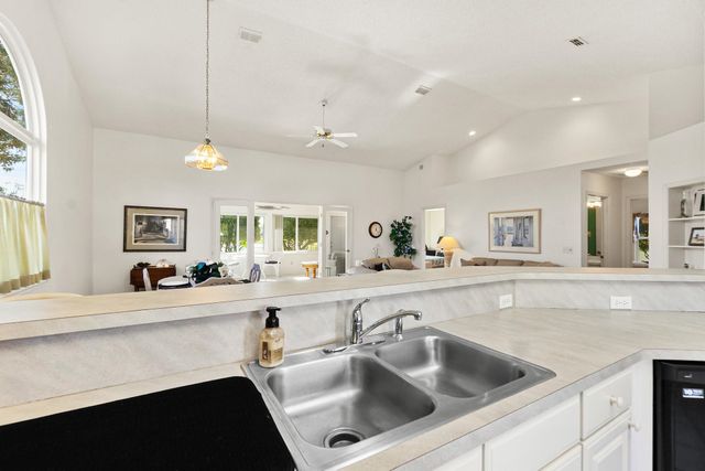 633 Nautical Way, St Augustine, FL 32080