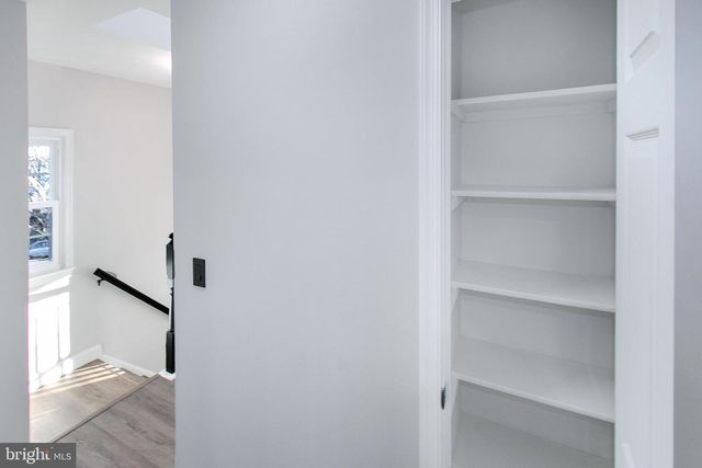 1279 BOND ST, Herndon, VA 20170