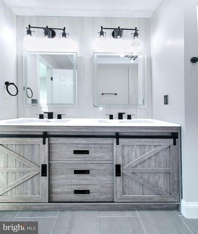 1279 BOND ST, Herndon, VA 20170