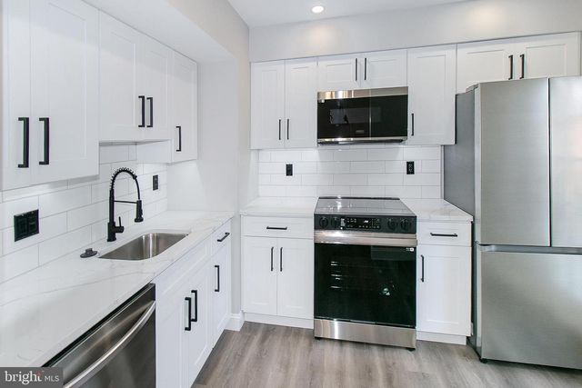 1279 BOND ST, Herndon, VA 20170