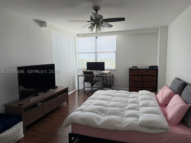 3375 N Country Club Dr 607, Aventura, FL 33180