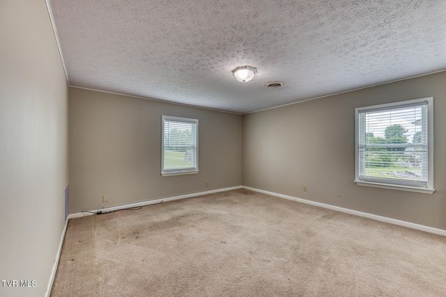 24131 Quintana Street, Bristol, VA 24202