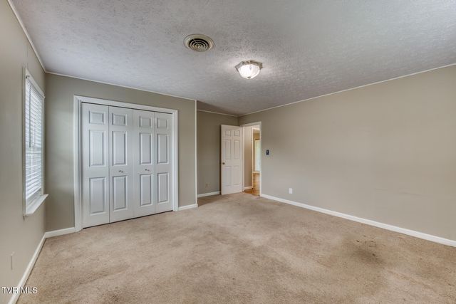 24131 Quintana Street, Bristol, VA 24202