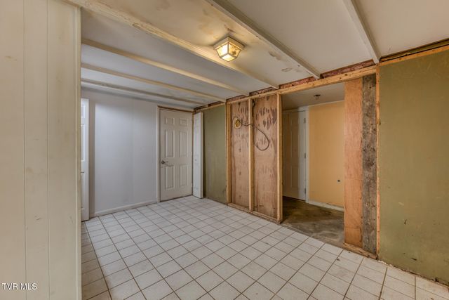 24131 Quintana Street, Bristol, VA 24202