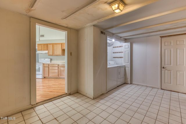 24131 Quintana Street, Bristol, VA 24202