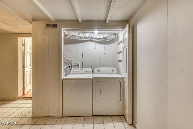 24131 Quintana Street, Bristol, VA 24202