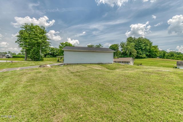 24131 Quintana Street, Bristol, VA 24202