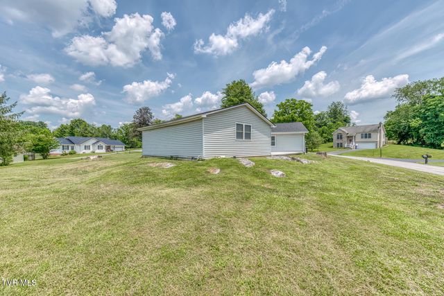 24131 Quintana Street, Bristol, VA 24202