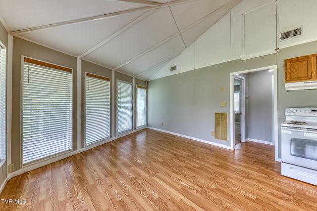 24131 Quintana Street, Bristol, VA 24202
