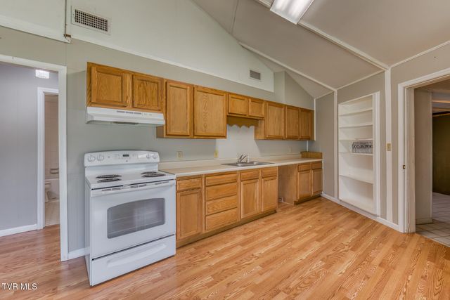 24131 Quintana Street, Bristol, VA 24202