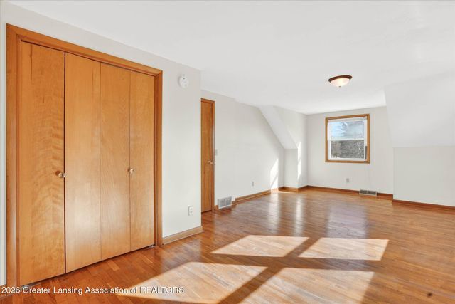 6102 Bradford Lane, Lansing, MI 48917