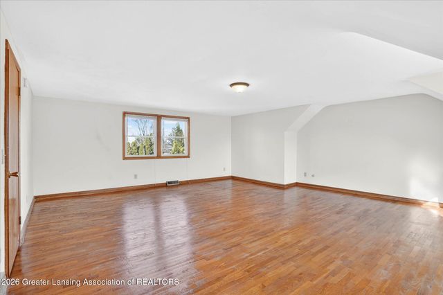 6102 Bradford Lane, Lansing, MI 48917